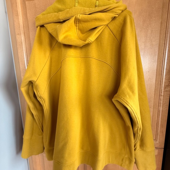 Athleta Plus Size Triumph Hoodie! - Picture 4 of 5